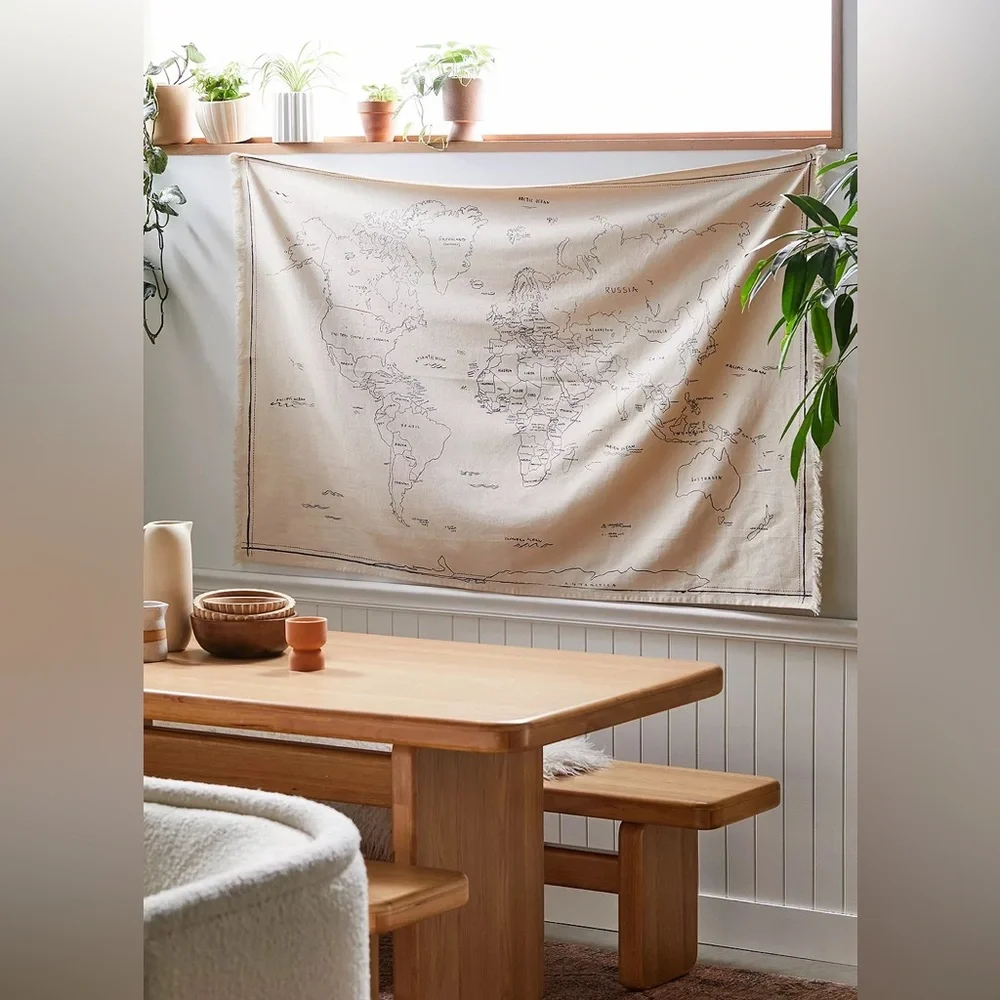 New🌟Urban Outfitters-Hand-Drawn World Map Tapestry